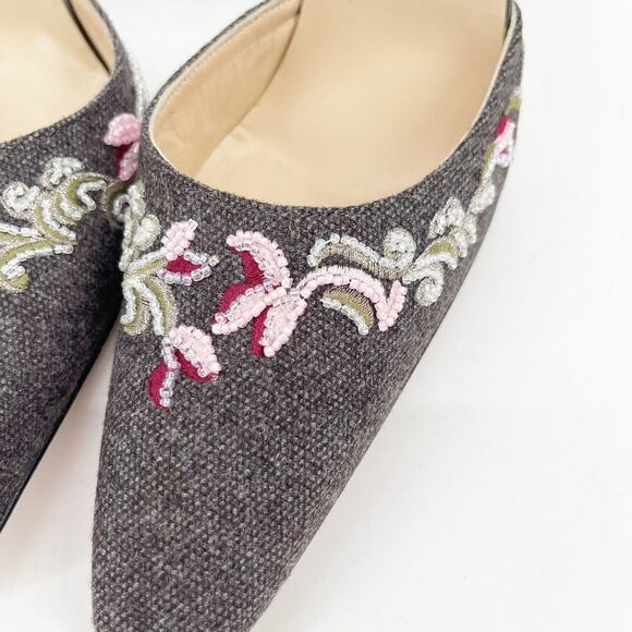 Vintage Jimmy Choo Gray Flannel Beaded Floral Embroidered Slingback Heel IT 38.5 - Picture 9 of 13